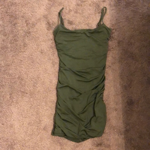 Khaki ruched mini dress💚 - Picture 6 of 9